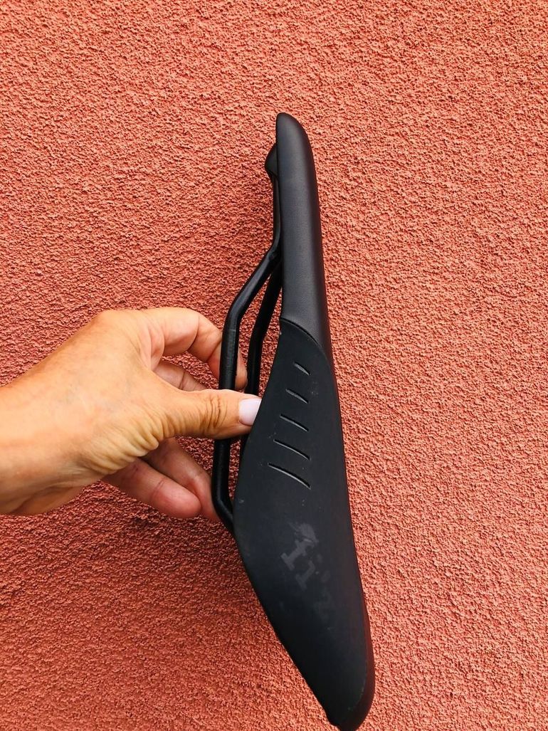 Used Fizik Antares R7 bike — image 4 of 5