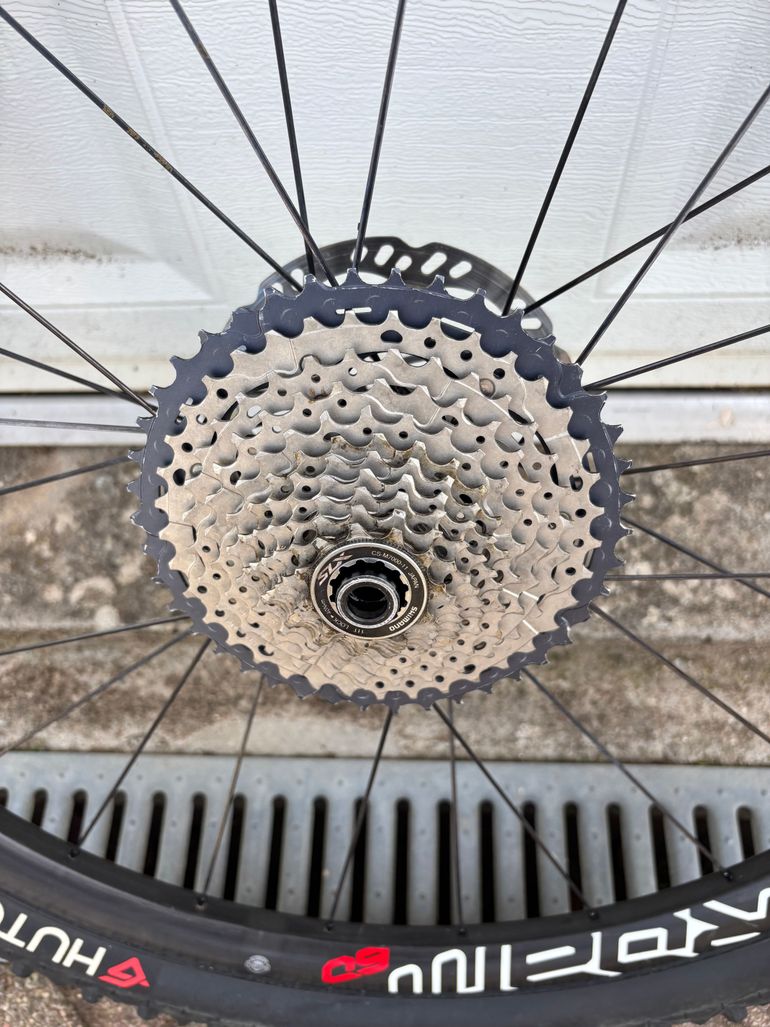 Used Sram Roam 60 bike — image 2 of 2