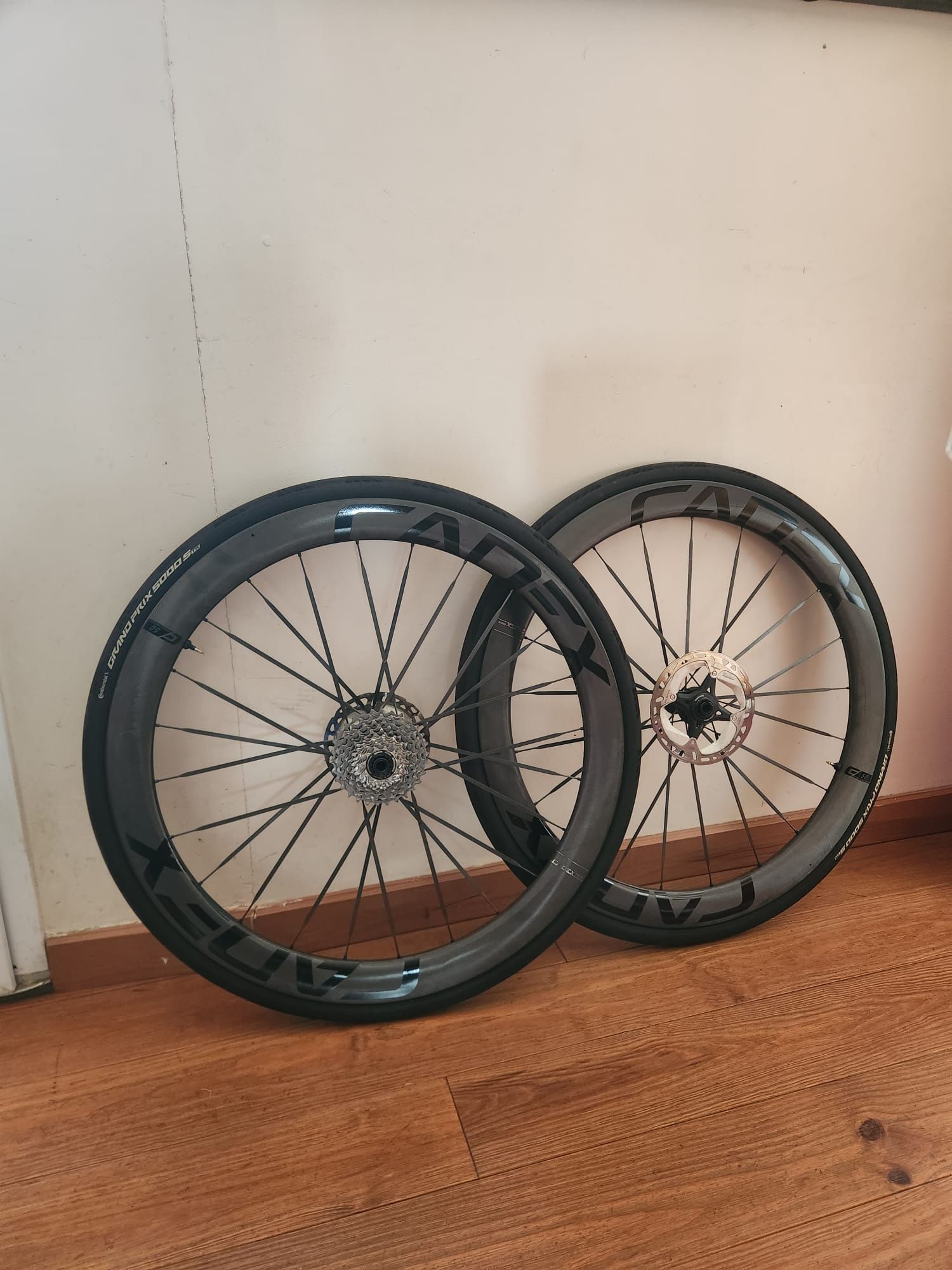 Cadex Ultra 50 Disc Tubeless 2023 CADEX 50 Ultra Disc tubeless