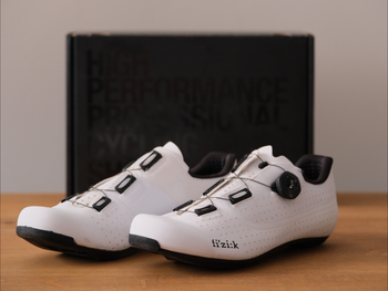 Used Fizik Tempo Overcurve R4 Wide Weiß BOA Größe 43 Sehr Guter Zustand Cycling Shoes