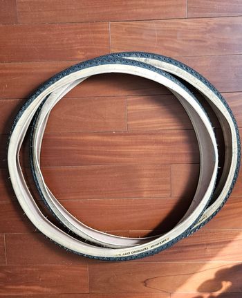 Used Vittoria Pneu gravel tringle souple - Vittoria Terreno Dry 700x38 tan wall (flanc beige) 2024 bike — image 3 of 3