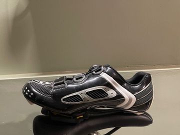 Used Specialized expert 2011 bike — image 8 of 10