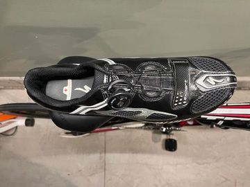 Used Specialized expert 2011 bike — image 7 of 10