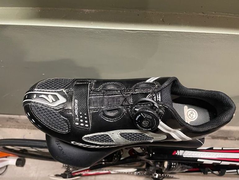 Used Specialized expert 2011 bike — image 2 of 10