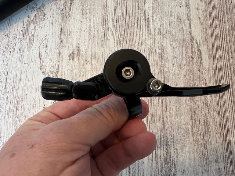 Used Oneup V3 Dropper Post 27.2 - 120mm 2023 bike — image 8 of 17