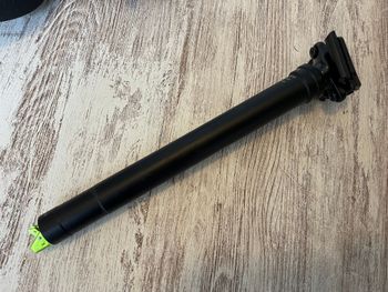 Used Oneup V3 Dropper Post 27.2 - 120mm 2023 bike — image 12 of 17