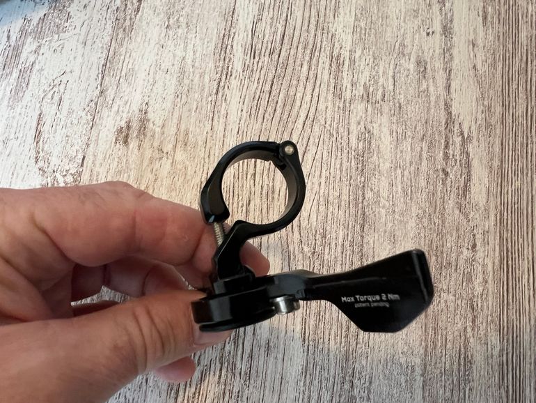 Used Oneup V3 Dropper Post 27.2 - 120mm 2023 bike — image 5 of 17