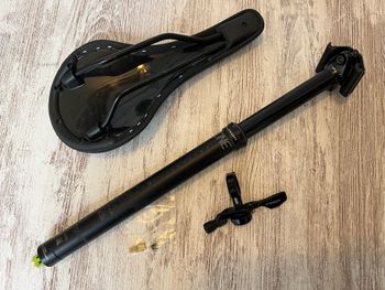 Used Oneup V3 Dropper Post 27.2 - 120mm 2023 bike — image 2 of 17