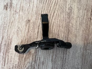 Used Oneup V3 Dropper Post 27.2 - 120mm 2023 bike — image 3 of 17