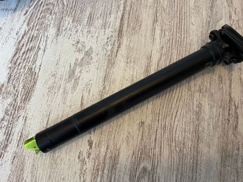 Used Oneup V3 Dropper Post 27.2 - 120mm 2023 bike — image 11 of 17