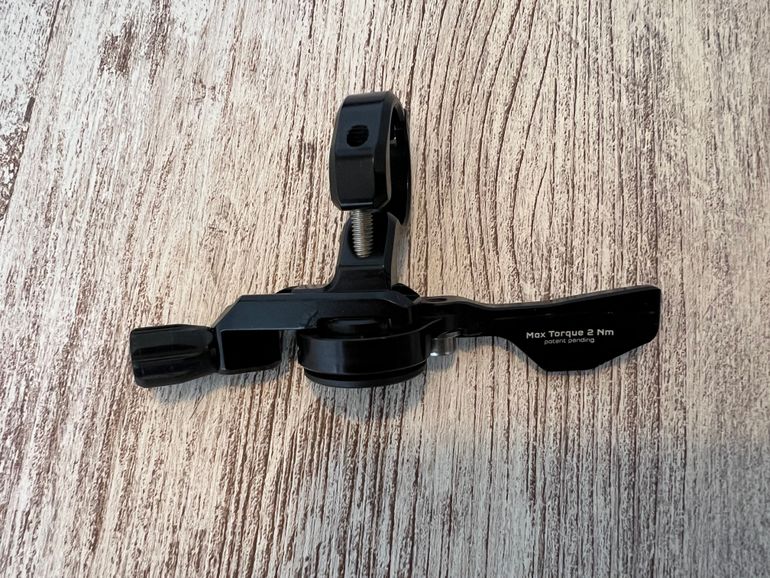 Used Oneup V3 Dropper Post 27.2 - 120mm 2023 bike — image 4 of 17