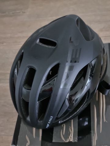 MET rivale 52/56 bike d'occasion — image 4 sur 5