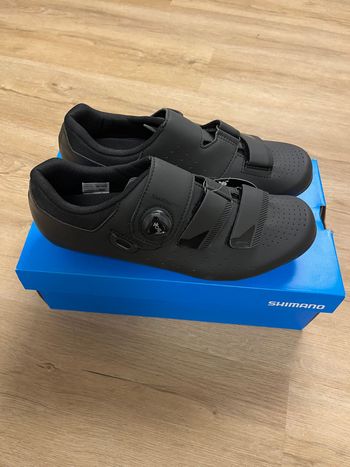 Used Shimano RP 4 Cycling Shoes