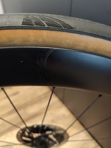 Used HUNT Aerodynamicist 44/54 2020 bike — image 5 of 5