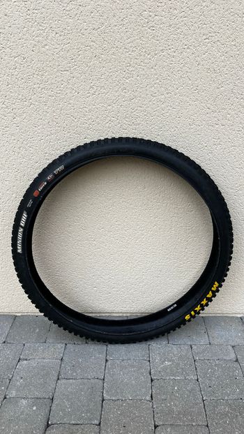 Used Maxxis Minion DHF 29x2.30 3C MaxTerra Exoprotection 2024 bike — image 1 of 3