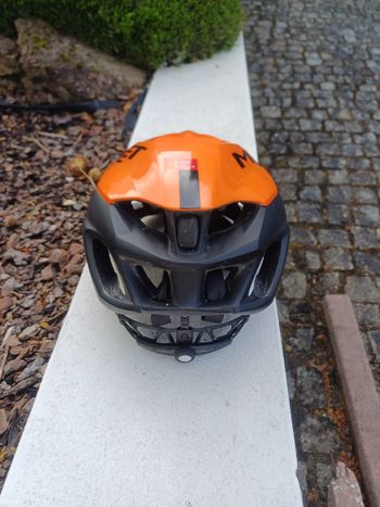 Tweedehands MET MANTA 2015 bike — afbeelding 3 van 4