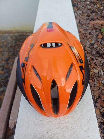 Tweedehands MET MANTA 2015 bike — afbeelding 2 van 4