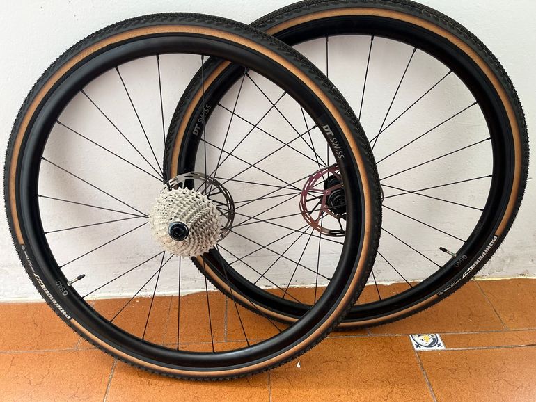 完成車外し DT SWISS G540 タイヤ スプロケ付き 完成車外し DT SWISS