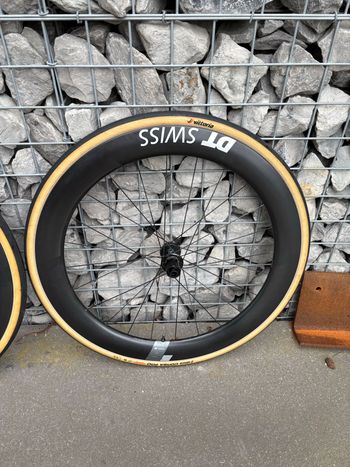 Used Dt Swiss ARC 1400 dicut 62 2022 bike — image 2 of 5
