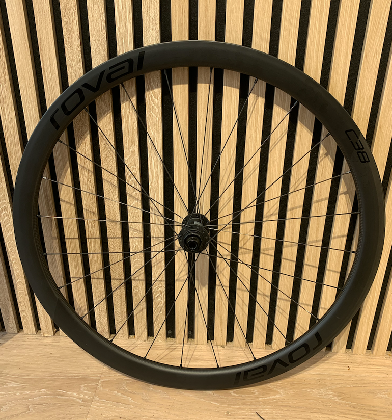 Brugt Roval C38 2023 bike — billede 2 af 8
