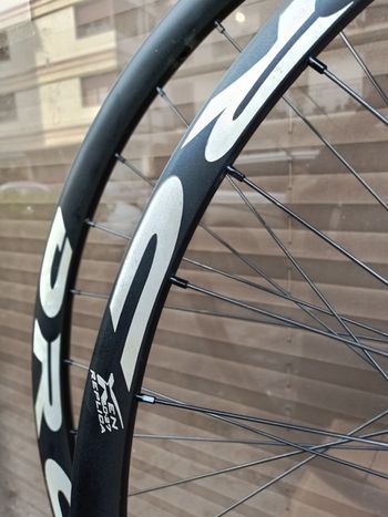Used DRC Xen Replica 30/27 2023 bike — image 2 of 7