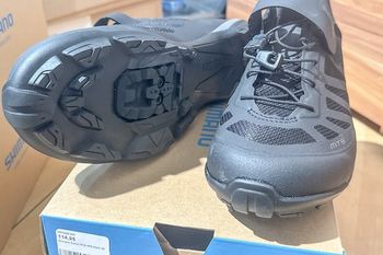 Used Shimano SH-MT502 bike — image 2 of 3