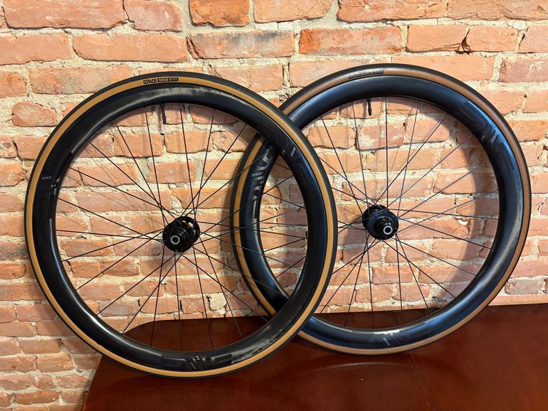 Used Enve SES 3.4 Chris King Ceramic 2023 bike — image 3 of 12