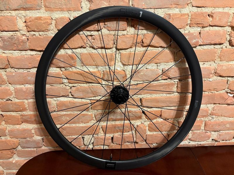 Used Giant SLR 1 36 hookless Wheels