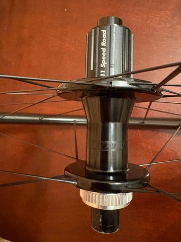 Used Giant SLR 1 36 hookless bike — image 4 of 5