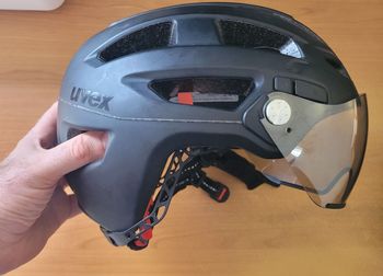 Used Uvex Casque de vélo Cycling Accessories