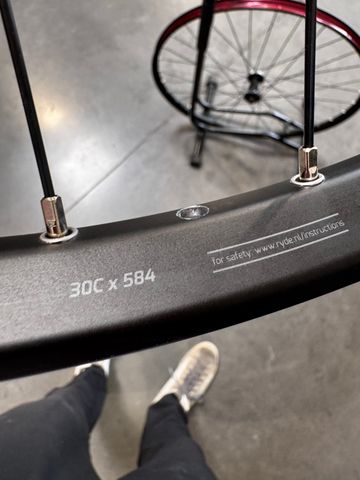 Brugt Lapierre Paire de roues Ryde Disc 30 (700c & 650b) 2025 bike — billede 9 af 9