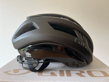 Použité Giro Casque Aries Spherical 2025 bike — obrázek 2 z 7