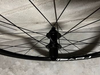Used Dt Swiss R470db bike — image 2 of 5