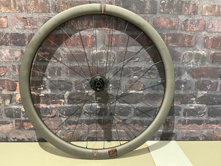 Reserve 34/37 Zipp 2024 bike usato — immagine 2 di 6