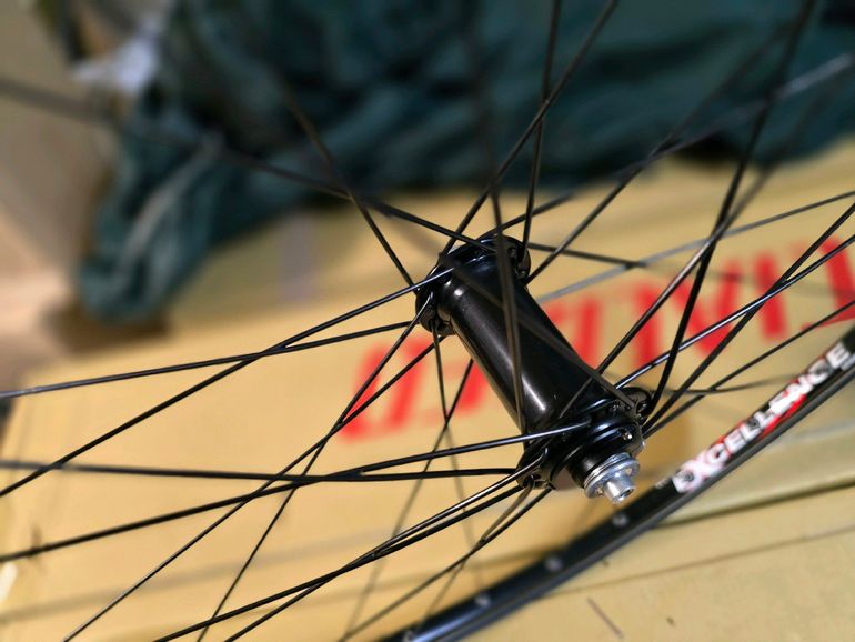 Used "2-Hi" Ambrosio 2014 bike — image 5 of 11