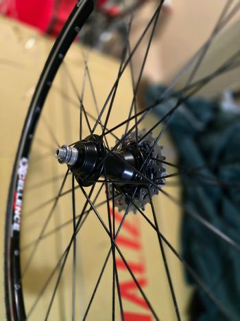 Used "2-Hi" Ambrosio 2014 bike — image 11 of 11