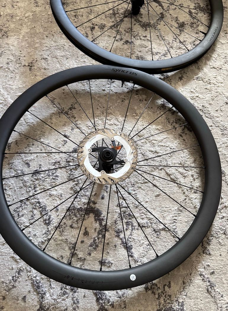Used Syncros Capital 1.0s 40 2024 bike — image 2 of 6