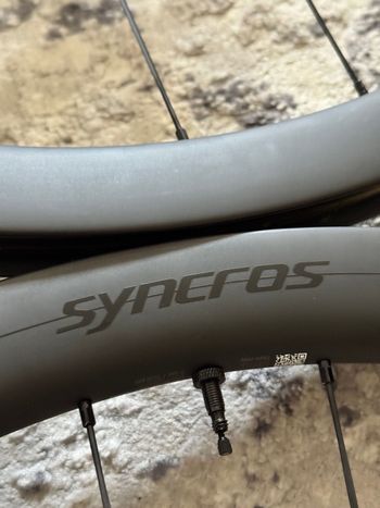 Used Syncros Capital 1.0s 40 2024 bike — image 3 of 6