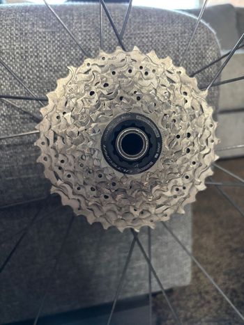 Used Hunt 45 team issue 2020 bike — image 3 of 10