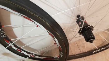 Used Bontrager Bontraguer XXX tubular carbono zapata 2011 bike — image 4 of 6