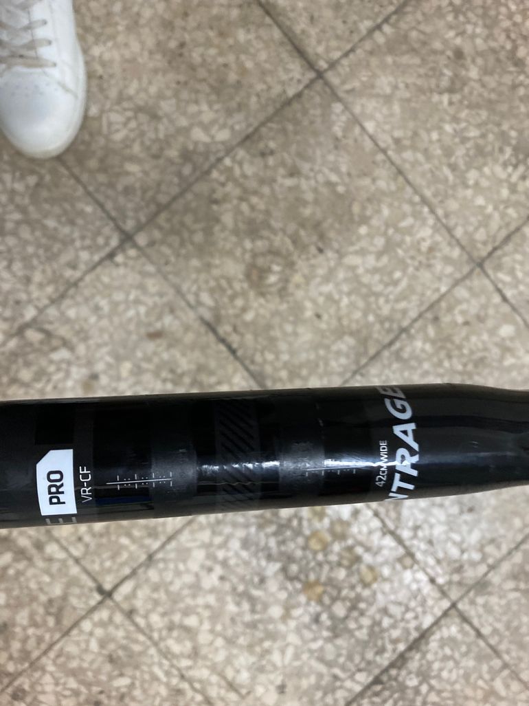 Bontrager Carbonio 2022 bike usato — immagine 2 di 5