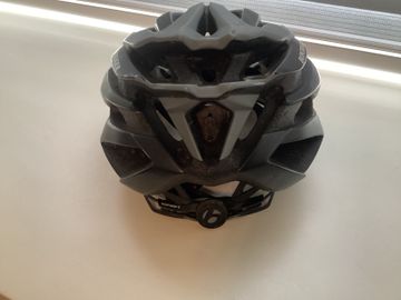 Used Bontrager 2018 bike — image 4 of 5