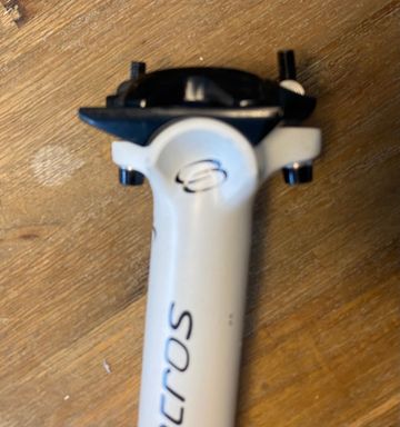 Used Syncros FL1.5, white 27, 2 2019 Saddles & Seatposts