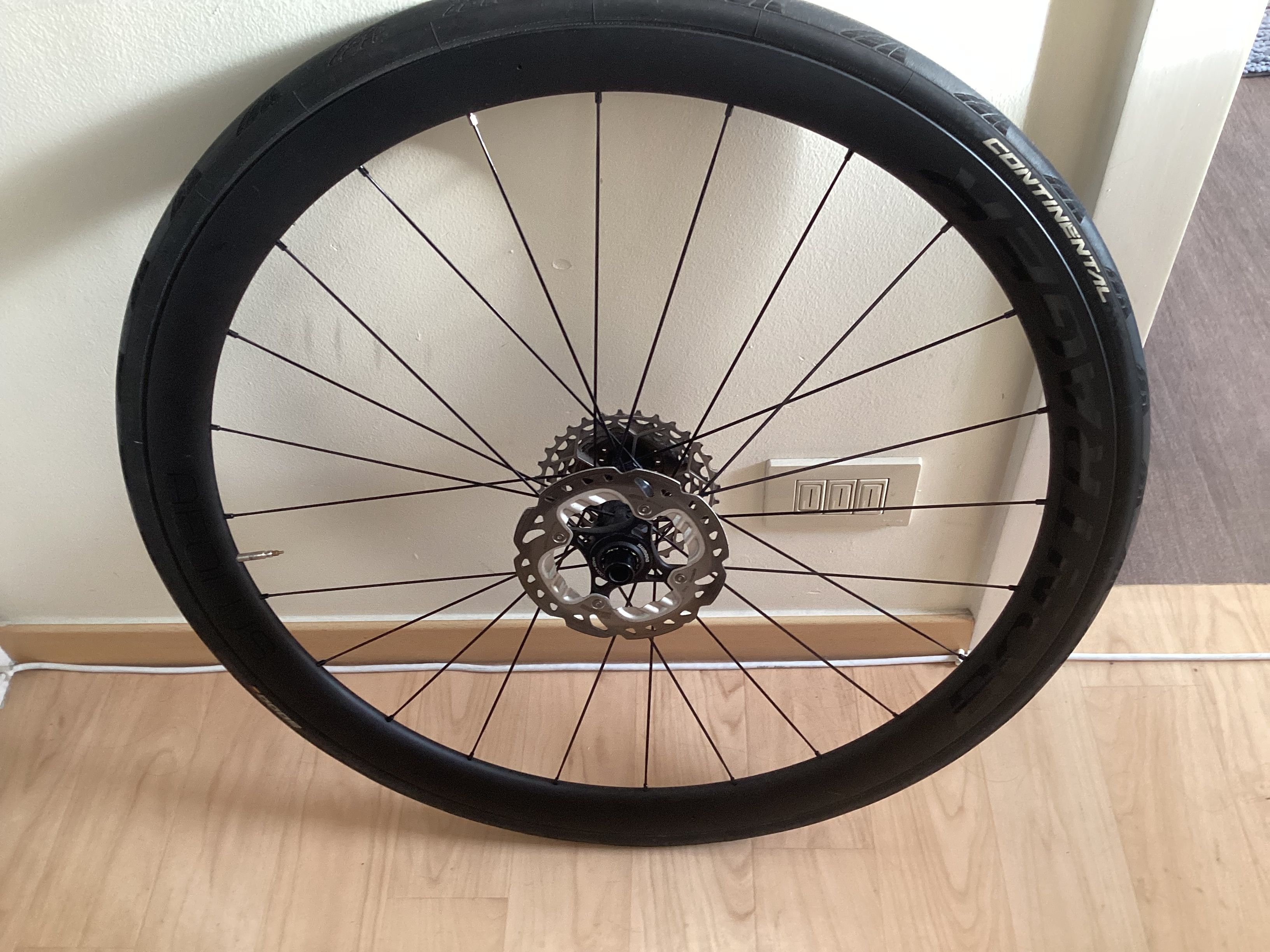 パーツ BONTRAGER AEOLUSPRO3 Bontrager Aeolus Pro 3 Carbon Tubeless Rim Brake Wheelset