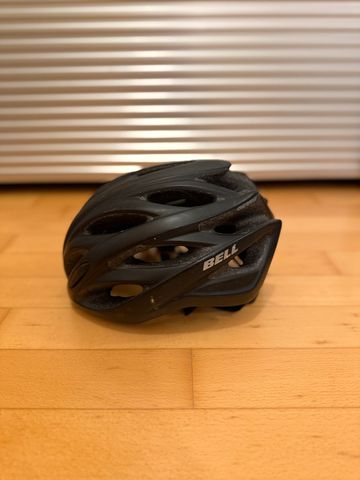 Used Bell-helm-falcon-xrv 2025 bike — image 2 of 4