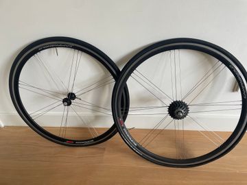 Campagnolo Scirocco G3 Wheelset 2010 bike usato — immagine 2 di 7