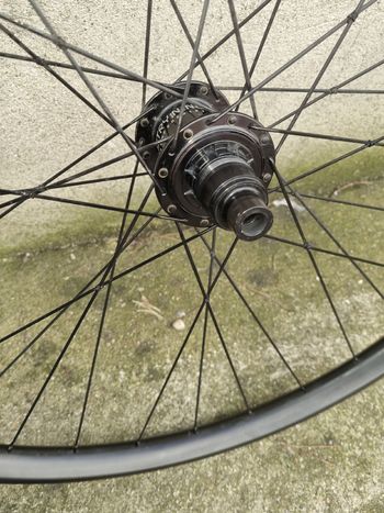 Used Industry Nine Torch 2020 bike — image 2 of 3