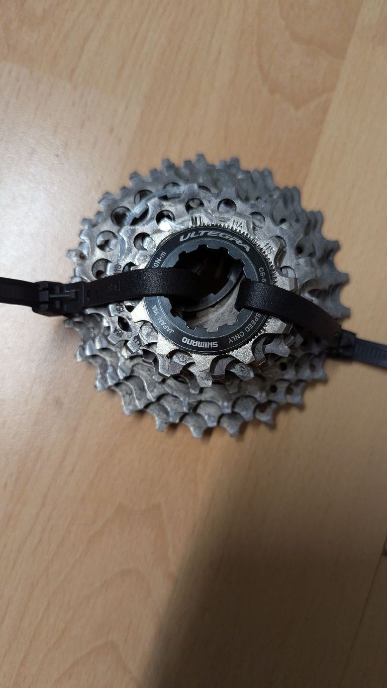 Used Shimano CS 6800 bike — image 1 of 2