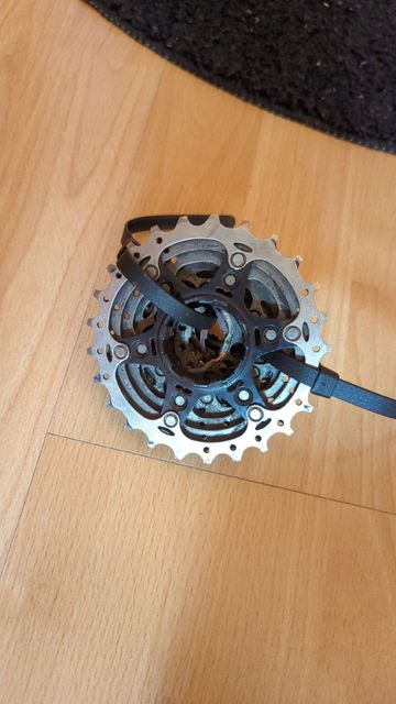 Used Shimano CS 6800 bike — image 2 of 2