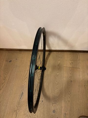 Brugt Mavic Cosmic SL 32 Disc 2023 bike — billede 4 af 7